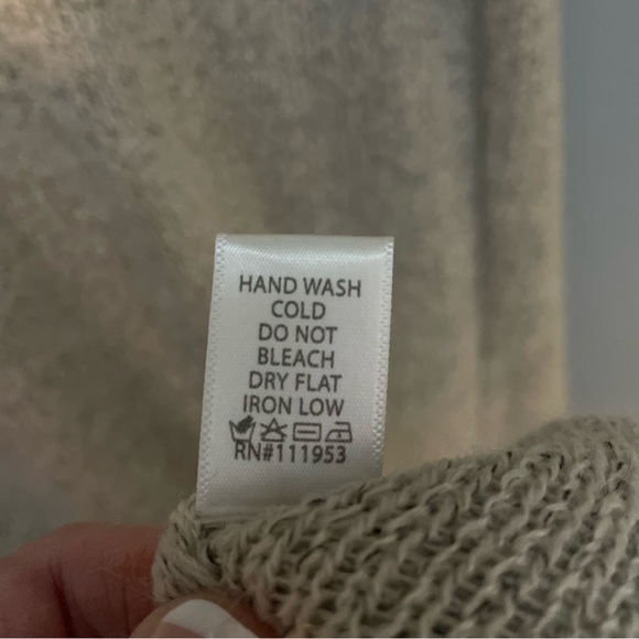 Active USA Long Knit Sleeveless Cardigan Vest in Beige – Size Large - Picture 4 of 8